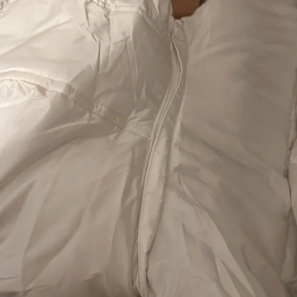 Michael Kors white puffer jacket - Picture 5 of 6